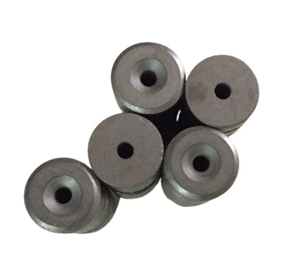 Αγορά Ferrite συνήθειας βαθμός D15.2Xd3.2Xd8XH6 μαγνητών Y30BH δίσκων με τη φρεζαρισμένη τρύπα online manufacture
